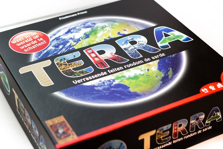 De verpakking van het spel Terra